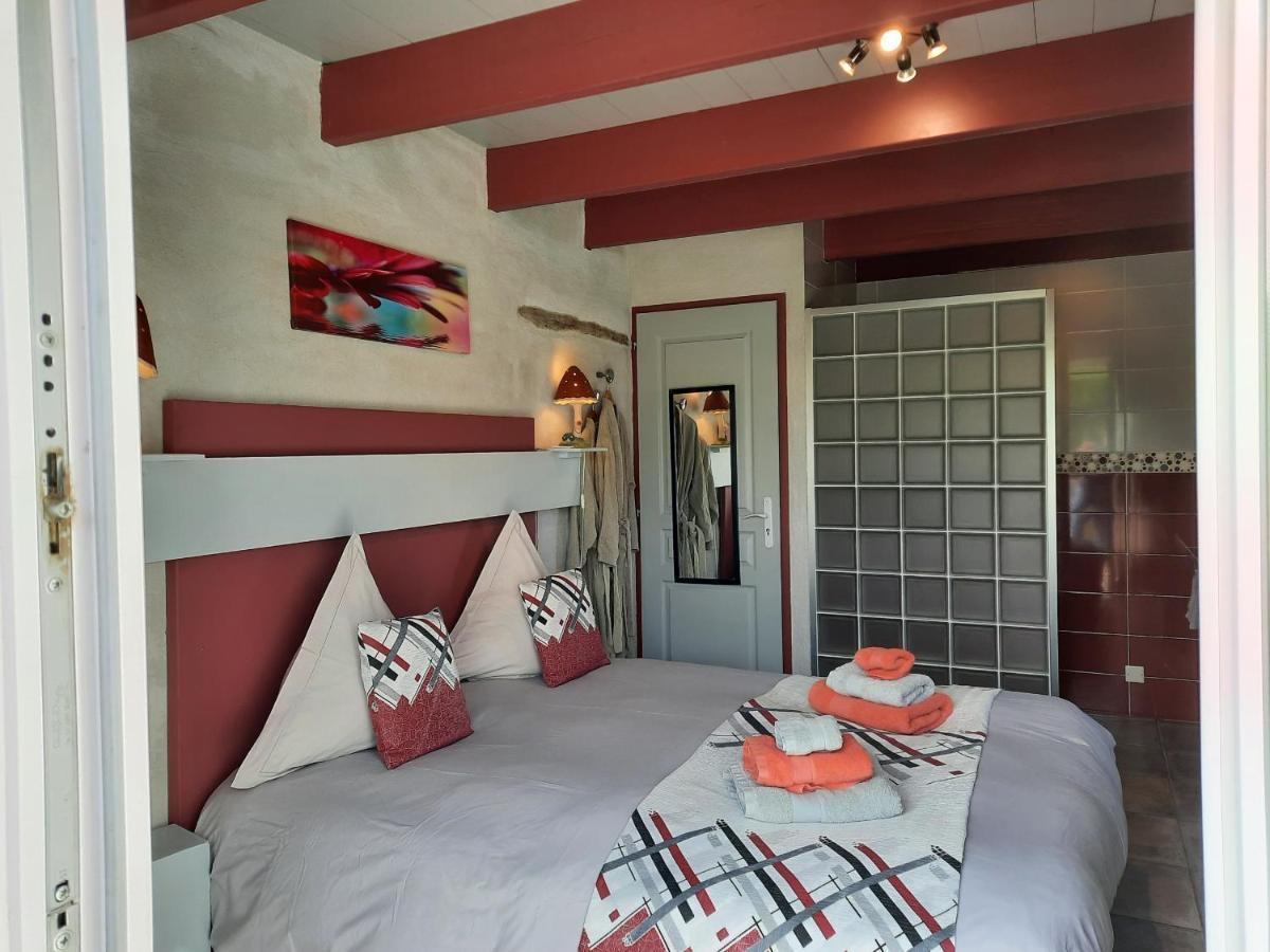 Bed and Breakfast L'Echappee Tremoussante Saint-Barthélemy-de-Vals Exterior foto