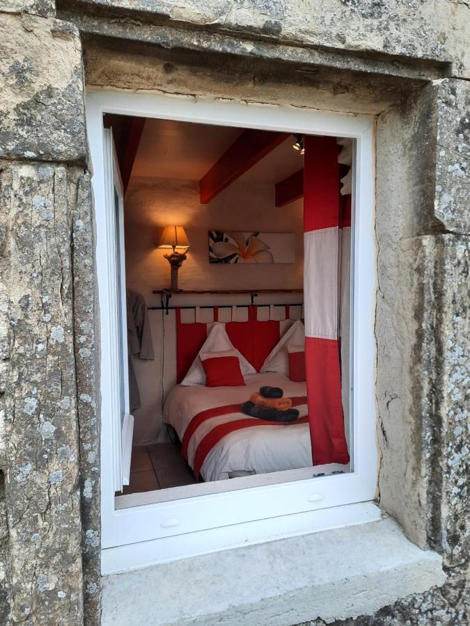 Bed and Breakfast L'Echappee Tremoussante Saint-Barthélemy-de-Vals Exterior foto