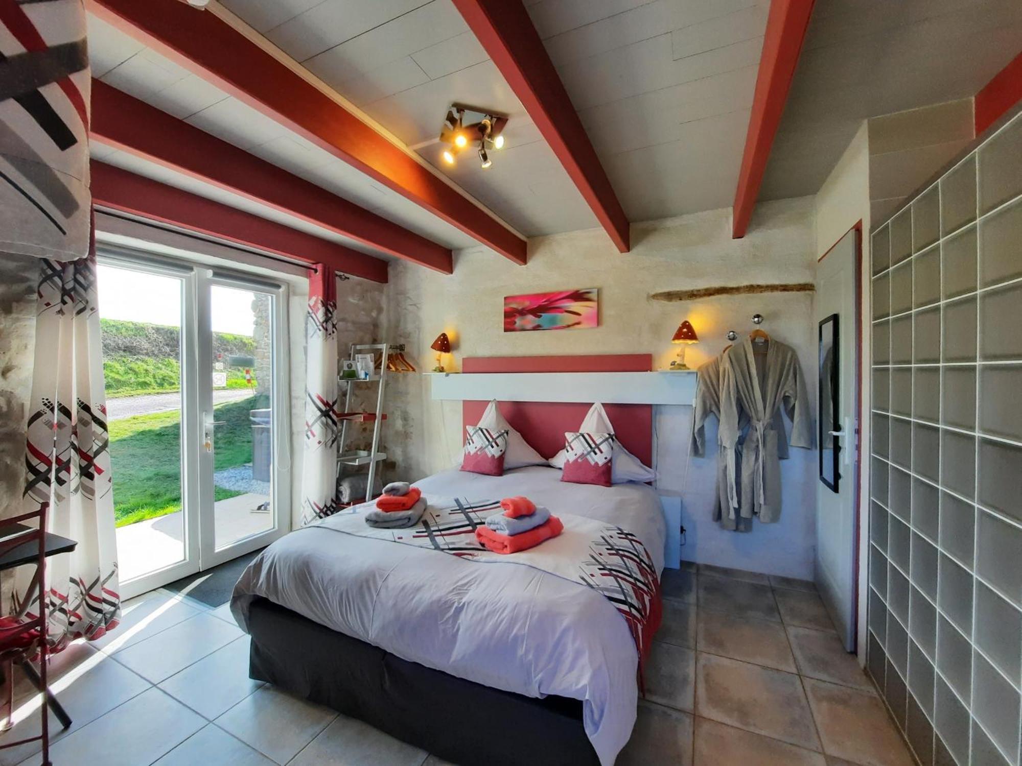 Bed and Breakfast L'Echappee Tremoussante Saint-Barthélemy-de-Vals Zimmer foto